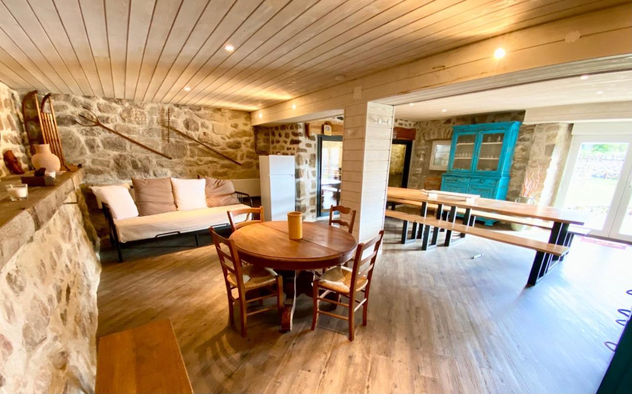 Gite De Groupe 160M2, 15P, Salle De Reception, Jardin, Terrasse Mazan-l'Abbaye Εξωτερικό φωτογραφία