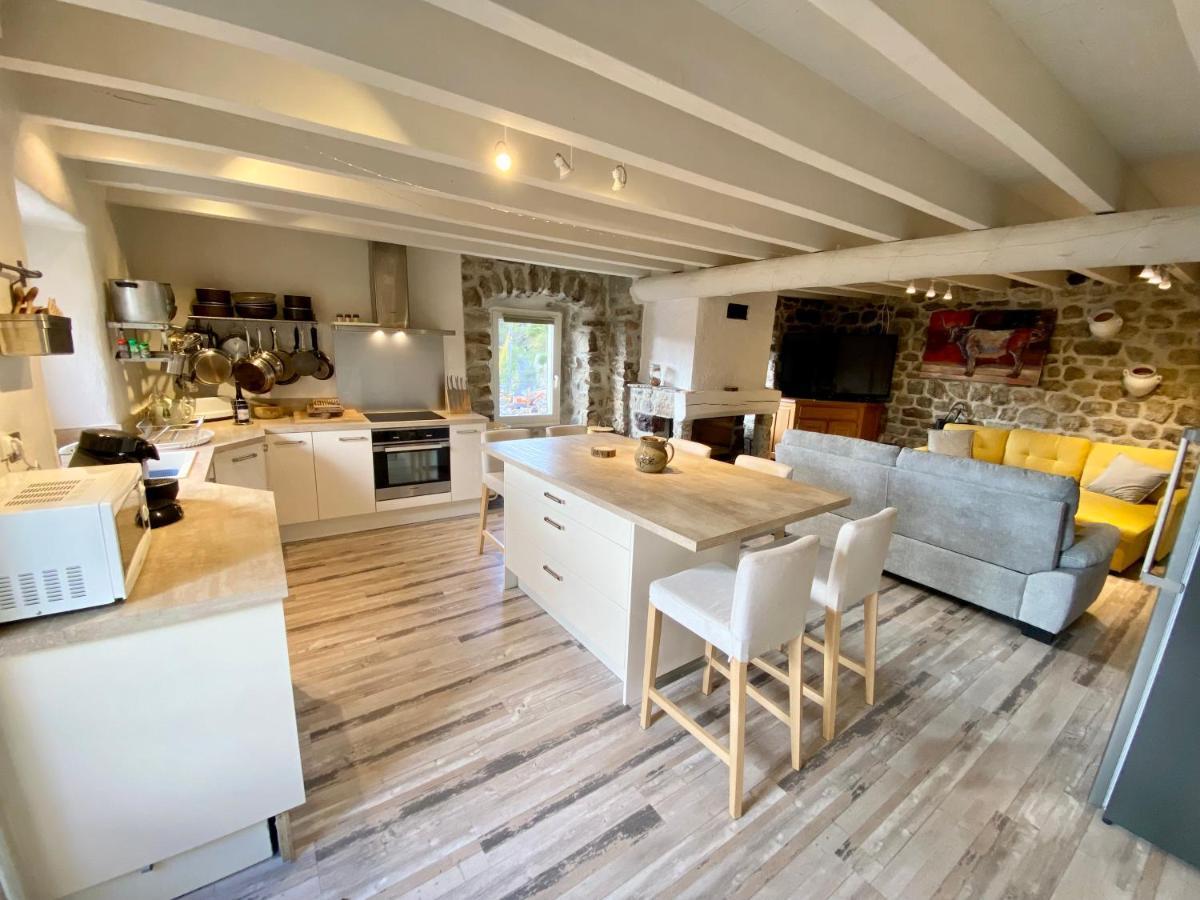 Gite De Groupe 160M2, 15P, Salle De Reception, Jardin, Terrasse Mazan-l'Abbaye Εξωτερικό φωτογραφία