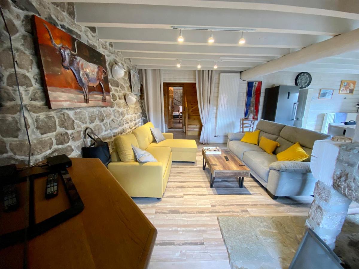 Gite De Groupe 160M2, 15P, Salle De Reception, Jardin, Terrasse Mazan-l'Abbaye Εξωτερικό φωτογραφία