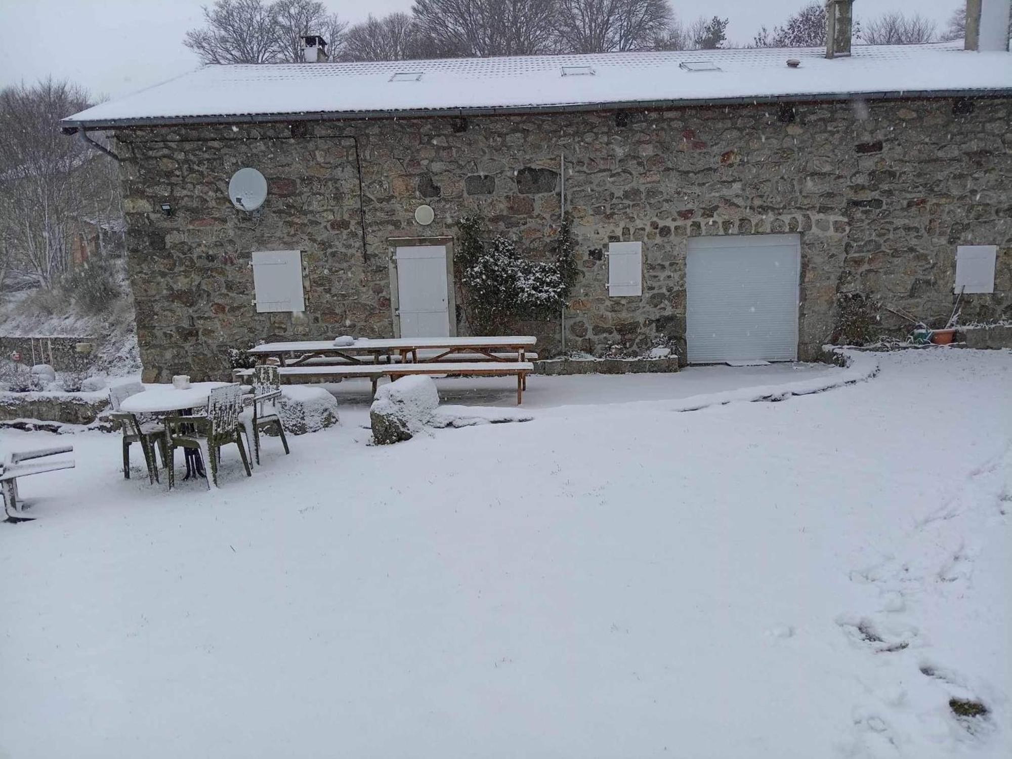 Gite De Groupe 160M2, 15P, Salle De Reception, Jardin, Terrasse Mazan-l'Abbaye Εξωτερικό φωτογραφία