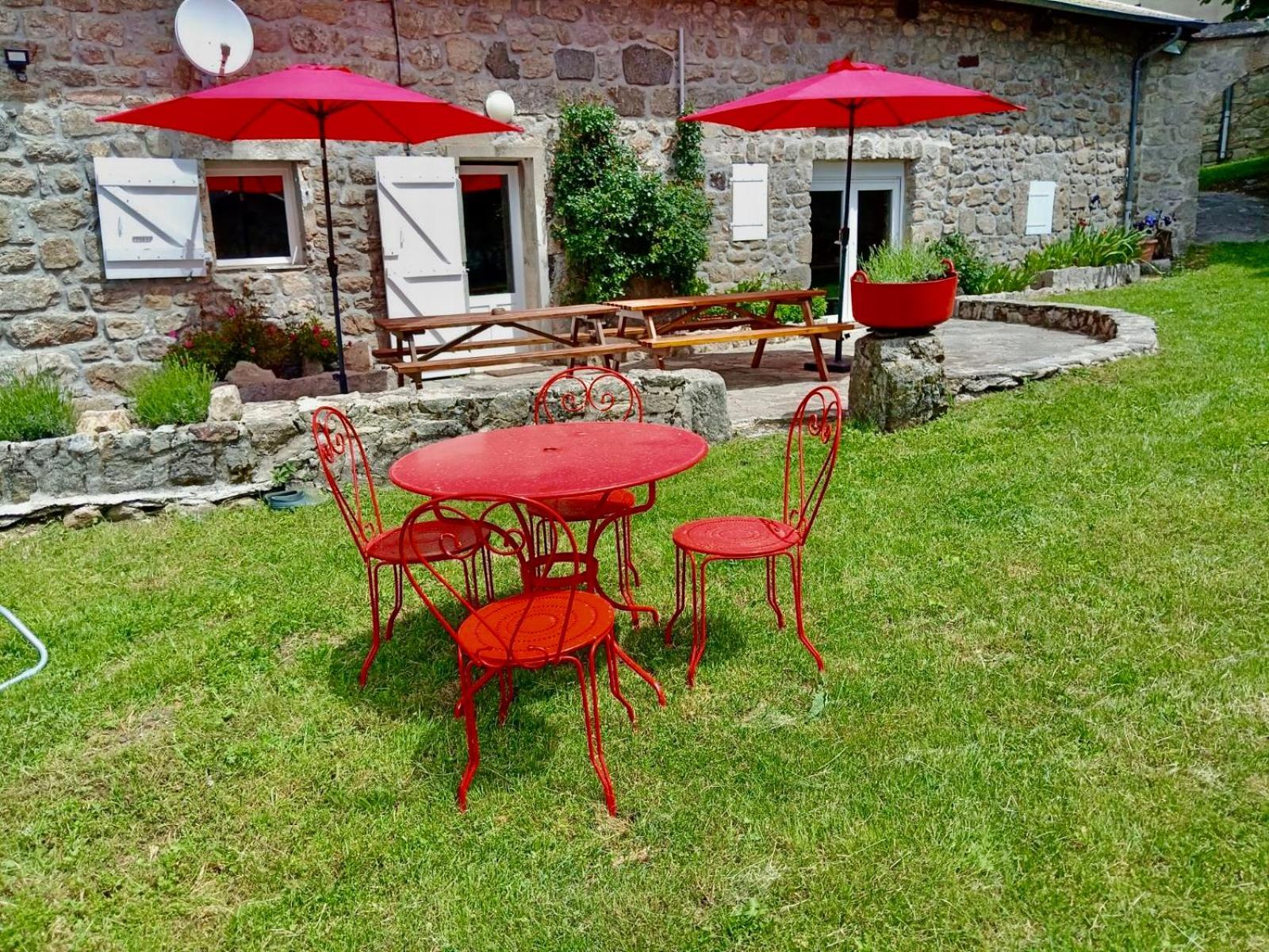Gite De Groupe 160M2, 15P, Salle De Reception, Jardin, Terrasse Mazan-l'Abbaye Εξωτερικό φωτογραφία